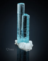 Aquamarine on Feldspar and Quartz