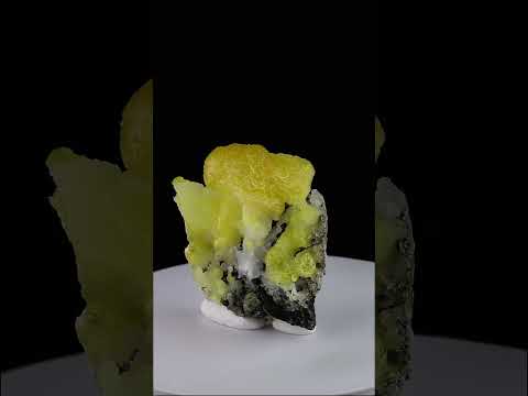 Brucite from Baluchistan, Pakistan