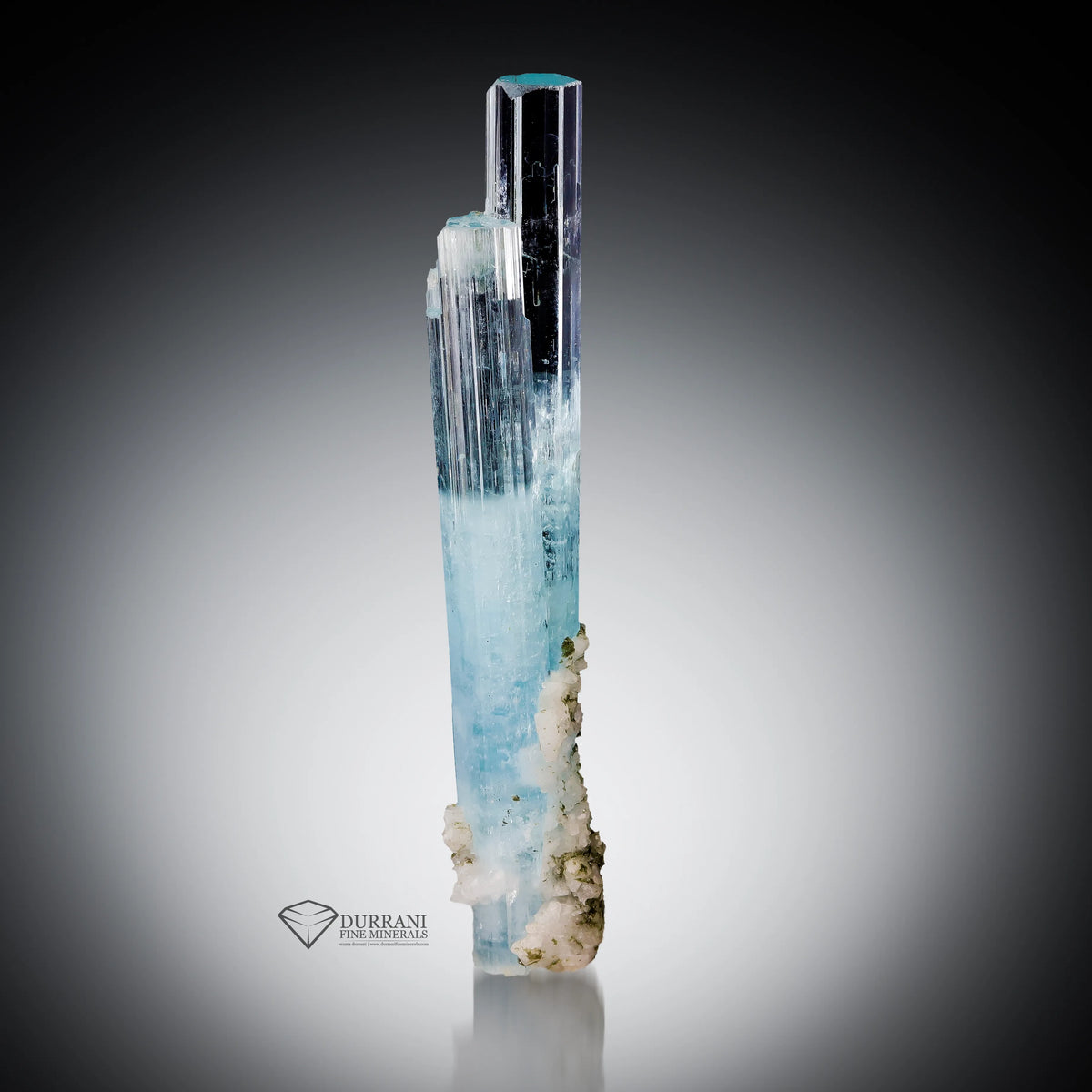 Beautiful Gemmy Aquamarine crystal combine with Albite