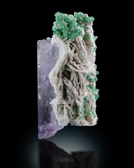 Beautiful DT Kunzite cobine with Green Tourmaline and Cleavelandite